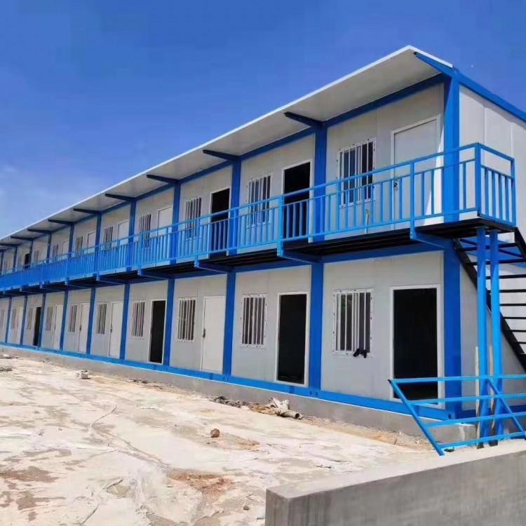 山东鑫万鸿集彩钢房、活动板房价格解析 按平米计价与影响因素